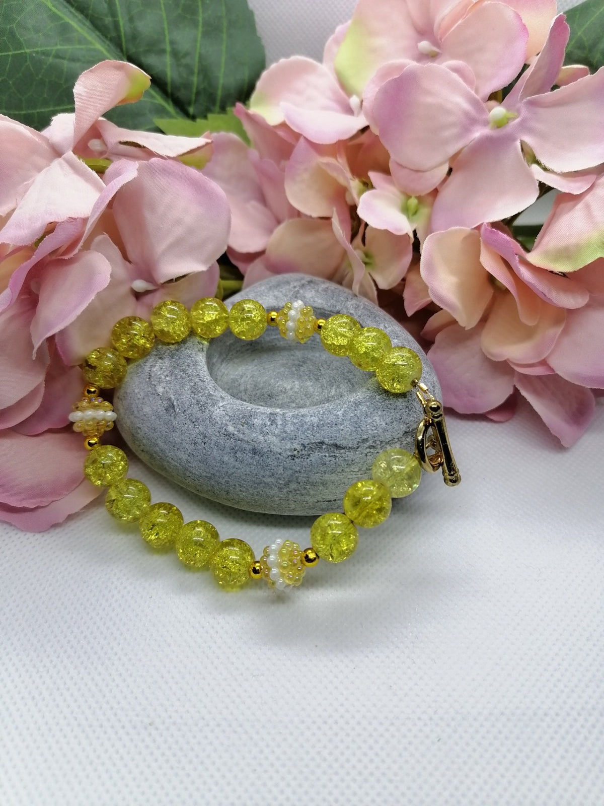 Yellow Glass Beaded Bracelet with Gold T-Bar Clasp